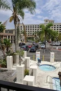 Queens Inn Anaheim 2*,  United States