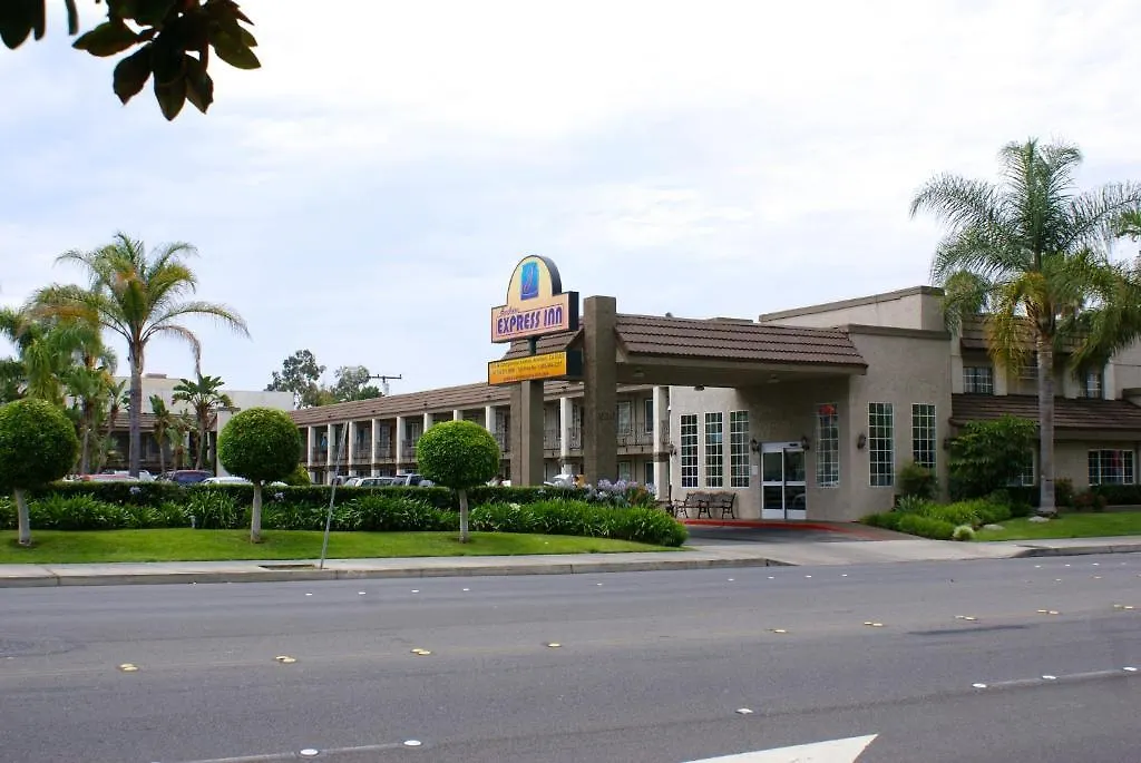 Queens Inn Anaheim contacts