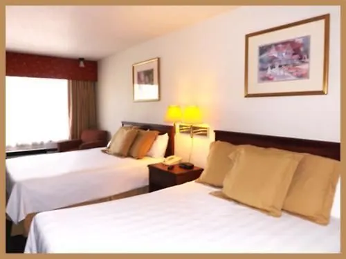 Queens Inn Anaheim 2*,