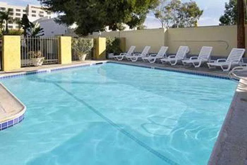 Queens Inn Anaheim